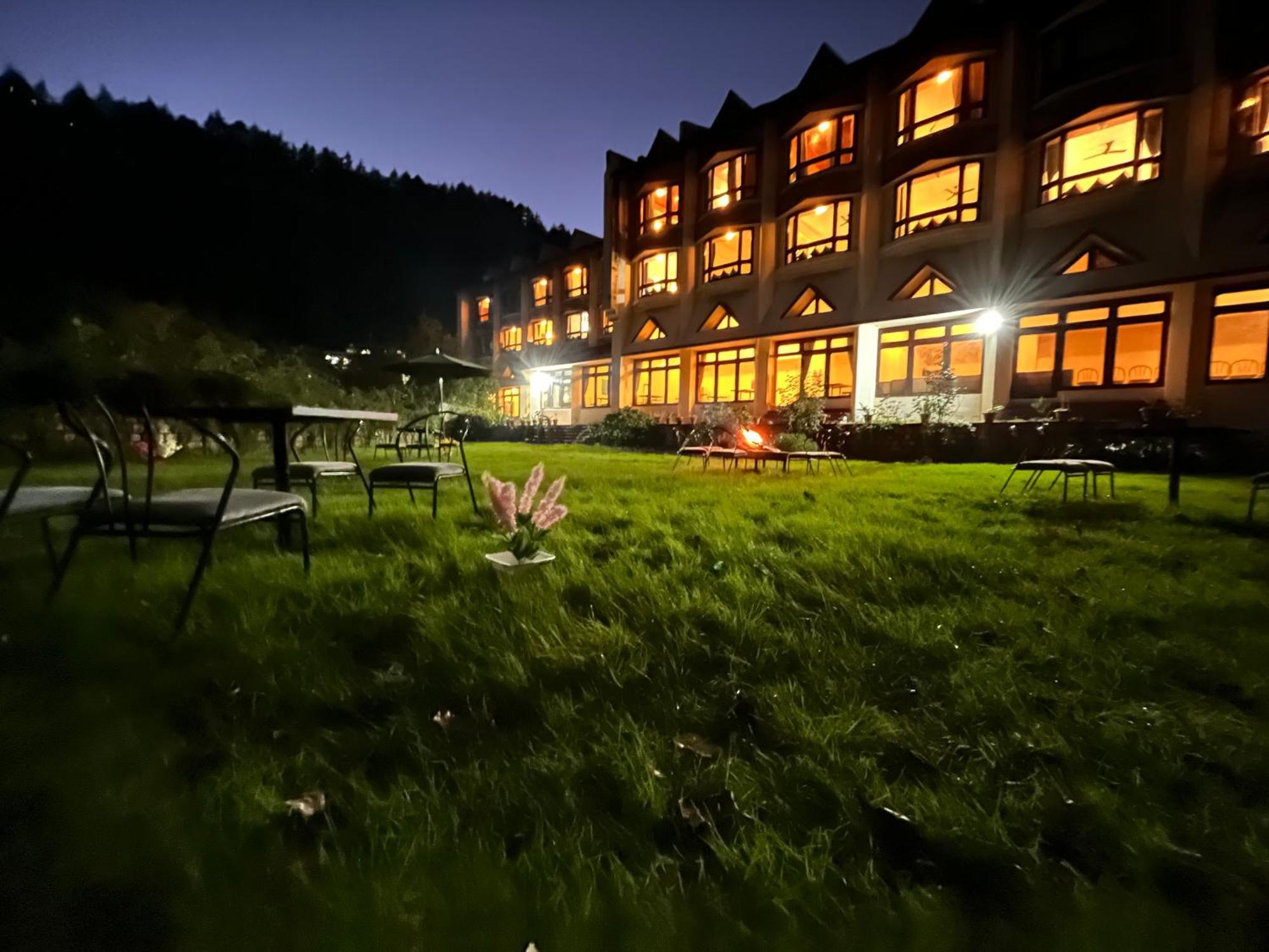 Ramayan Resort, In City Centre Manali By Ramanand Sagar Exterior photo